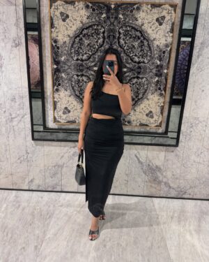 Sowkya Reddy Instagram - My Favorite looks from 2024 ❤️
.
.
.
.
.
.
.
.
.
.
.
.
.
[ outfit inspo , travel outfits , vacation fits , ootd , fashion blogger , travel blogger , for you , 2024 recap , explore , explore more ]