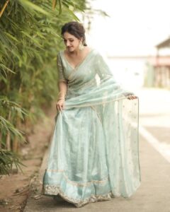 Actress Sridevi Vijaykumar HD Photos and Wallpapers March 2025