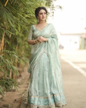 Sridevi Vijaykumar Instagram - Beauty begins the moment you decide to be yourself ✨️
.
.
.
.
.
.
.
Outfit  @madhurirao_couture 
Jewellery @the_jewel_gallery 
Makeup @kothandaraman_makeover 
Hairstylist @ganesh_hair_architect 
Photography 📸 @prasami_photography 

#timeless #elegance #beauty #beyourself #shinebright 
#jodiareyouready