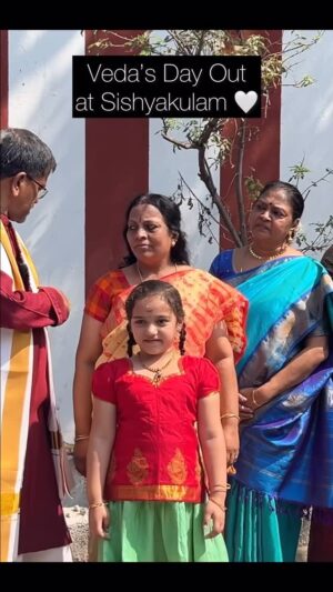 Sriranjani Sundaram Instagram - Veda SriBhargav, or Veda Kutty as we fondly call her, is a five-year-old phenomenal talent that we proudly nurture at Sishyakulam.

Here, you see her at Kapaleeshwarar Temple as part of a Sishyakulam video shoot, singing the composition Mahadeva Shiva Shambho—and she has turned it into a beautiful picnic!

Usually, the Sishya listens to the Guru, but on this day, we all danced to the tunes of this little Sishya!

At Sishyakulam, the arts are what truly unite us, but we are bound together by something even deeper—our love for our little Sishyas. The members of the Sishyakulam family are held together by the glue that is children like Veda.

We at Sishyakulam love working with children—they are what bring us purpose as an institution. What greater purpose could there be in the arts than imparting quality education to the next generation?

#kidsmusic #carnaticmusic #carnatic #indianclassicalmusic #kapaleeshwarartemple #sishyakulam