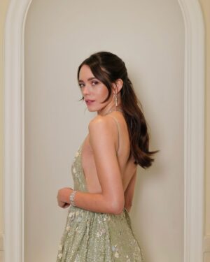 Stacy Martin Instagram - Because this dress by @nicolasghesquiere @louisvuitton was so perfect to bring my character of Maggie to the BAFTAs. Thank you @lancomeofficial for the wonderful and glamorous night and to all my team for making this red carpet a very special one 🩷🤍💚 #skincare #makeup