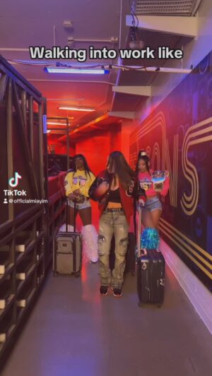 Stephanie Bell Instagram - We walking into work like..
@biancabelairwwe 
@trinity_fatu 

#wwe #smackdown #michin #miayim #biancabelair #naomi