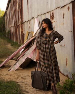 Subhalaxmi Parida Instagram - Your next cafe fits are here at www.thecheekydna.com ✨

Our clothing line - Barsa is here!

At Barsa, we believe clothes should move with you—through every phase, every transition, every moment. Whether you’re heading to work, traveling, expecting a baby, adjusting postpartum, or simply embracing the everyday, Barsa is with you.

Our designs are effortless, breathable, and versatile - made for Indian weather so all of these dresses are made out of 100% cotton!

No tight fits, no restrictions—just comfort that adapts to you.

Because life doesn’t pause, and neither should your style.

This dress is crafted from high-quality export surplus fabric, so each piece is sustainable, helps reduce textile waste and is unique and crafted in limited quantities—so you’re wearing something truly special!

#barsa #effortlessfashion #everydayloungewear #loungewear
