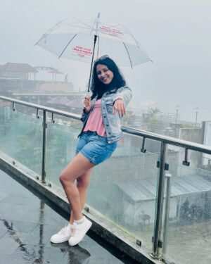 Subiksha Instagram - Feeling cute🫶🫶Denim vibes all day 🖤💙

#🫶 #trip #indonesia_photography #indonesia #denimshorts #denimjacket #baliindonesia #2025 #🫶🏻❤️‍🔥💫🌍 #kintamani #traveldiaries