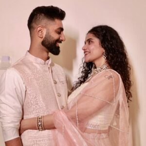Subiksha Kayarohanam Instagram - Happy birthday to the man of my dreams. I’m thankful to God for having you in my life💫✨ May you find all the happiness and success in life. Have a wonderful birthday, my chamathu husband @avinash.vasudevan.5 🤗❤️❤️