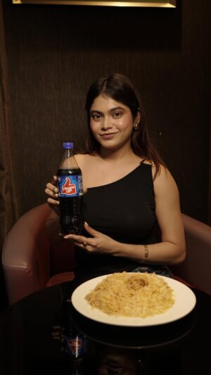 Sudeshna Biswas Instagram - Who wins the ultimate biryani battle in Kolkata? 🤔🍛

I asked my friends, and the debate was intense! For me, nothing beats the rich, aromatic goodness of New Royal Biryani! 🤤🙌

What’s your pick? Head to the Thums Up platform, and vote for your favorite! #ToofaniBiryaniHunt #ThumsUp #BiryaniLove