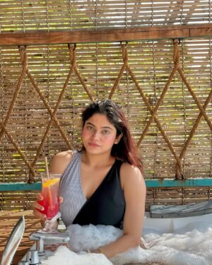 Sudeshna Biswas Instagram - Chillin’ in the Jacuzzi, Drink in Hand 🛁🍸