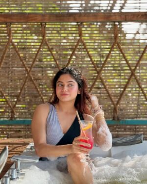 Sudeshna Biswas Instagram - Chillin’ in the Jacuzzi, Drink in Hand 🛁🍸