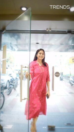 Sudeshna Biswas Instagram - Trends has my festive style covered! From laid-back chic to classic grace, their Pujo collection is just what I needed.

Show off your style and win big! Participate in the Trends Saj Parbon contest by showcasing your most fashionable Pujo looks and win exciting gifts!

How to Participate:
Send your pics labelled as Sasthi Look, Saptami Look, etc., with your name and location to WhatsApp  91 9831403334 or,
Click 👉🏼 Anandabazar.com/trendssajparbon 

*T&C Apply

#TRENDS #Fashion #NewCollection #EthnicWear #WomensWear #WomensFashion #MensWear #MensFashion #TrendsSajParbon #NewArrivals #LowerPrices #PriceDrop #DurgaPujo #DurgaPujoFashion #Contest #ContestAlert