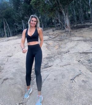 Sue Duminy Instagram - Sunset strolls 💫