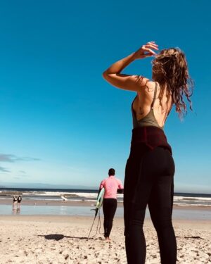 Sue Duminy Instagram - Wow - blue skies 🤪😂 a bit of surfing to welcome the sun back.. ☀️