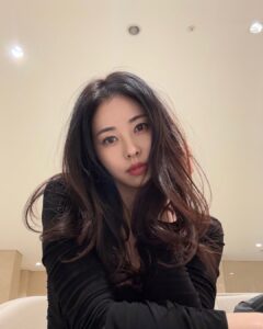 Actress Suh Dong-joo HD Photos and Wallpapers February 2025
