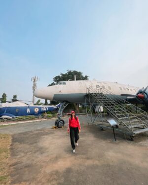 Sumaiya Shaikh Instagram - OWN PACE, OWN RACE|

#sumaiyashaikhofficial #goagirl #goan #mtv #fashion #airplane #adidas #neebalance #fashionstyle #lifestyle #influencer #model #style #yolo #ting #goa
