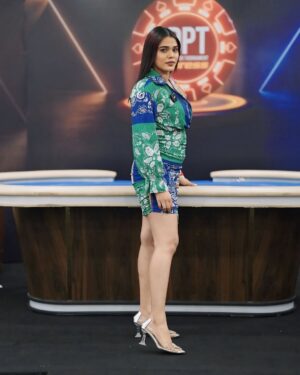 Sumaiya Shaikh Instagram - A Royal flush of good times and unforgettable moments|♣️

Hosted the Grand DPT XPRESS event @deltinroyale powered by @adda_52 🎤💕 

The 6 days were filled with fun, excitement, enthusiasm and lots of hard work! 
Had a good time working with @adda_52 🦾🌼 #Emcee #anchor #host 

📸:- @adil.palekar 
📍:- @deltinroyale 
Event:- @adda_52 dpt xpress 

#sumaiyshaikhofficial #goa #india #host #anchor #emcee #fashionmodelindia #fashioninspo #fashionstyle #fashionable #fashionistas #lifestyle #goan #goals #goa #modellife #influencer #emceelife🎤 #dptxpress #deltineroyale #casino #yolo #alhumdilah #ting