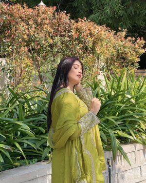 Sumaiya Shaikh Instagram - “In a world full of trends, I remain timeless in ethnic wear. #GraceInTradition❤️

Wearing:- @ainalsonlinestore 

#sumaiyashaikhofficial #goagirl #mtvgirl #india #fashionmodelindia #fashionstyle #fashioninspo #traditional #ethnicwear #goan #emcee #anchor #influencer #fashionstyle #fashioninspo #goa #yolo #ting