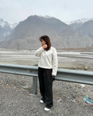 Sumaiyya Bukhsh Instagram - ~Height and sightttt🏔️❤️