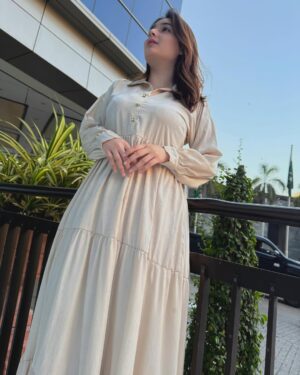 Sumaiyya Bukhsh Instagram - 👗 @speed.clothing_pk