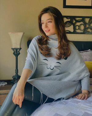 Sumaiyya Bukhsh Instagram - -
Wearing @lootlo_online