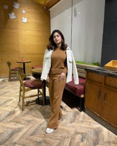 Actress Sumaiyya Bukhsh HD Photos and Wallpapers January 2025