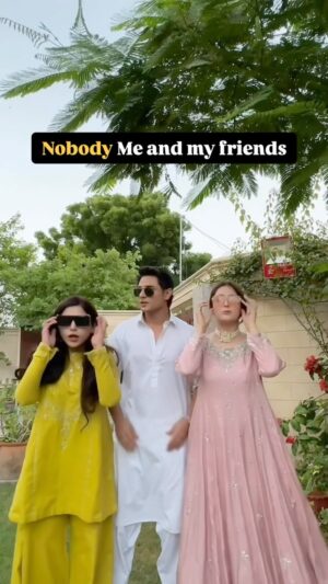 Sumaiyya Bukhsh Instagram - Excuse me! Ap bhi?😭

@sumaiyyabukhshofficial 
@aamnamalickmalakeh 
@humtvpakistanofficial 

#arsalankhan #sumaiyyabukhsh #aamu #pakistanicelebrities #pakistanifashion #trendingreels #trending #reels #humtv #berung