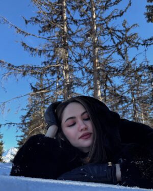 Sumaya Rida Instagram - Like snowflakes, no two moments are ever the same.