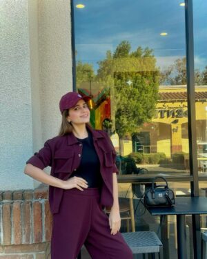 Sumbul Iqbal Instagram - Autumn days 🍁🍂🍁

#autumnvibes #november #styleinspo