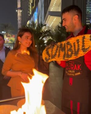 Sumbul Iqbal Instagram - Happy birthday to me 🎂
Always had a great time in dubai my happy place 

What a fun night at @cznburakdubai 
Thankyou all for your love & wishes 🫶🏻

#sumbuliqbal #birthday2024