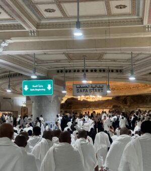 Sumbul Iqbal Instagram - Allah turn dream in to reality 🕋🤲🏻

Alhamdulillah ❤️ I completed my first Umrah 
I'm beyond grateful to Allah for this
incredible blessing.may we all be granted the chance to return again and again INSHALLAH ⭐️

I were planning to perfrom umrah from a long time finally Allah has answered all my prayers 🫶🏻

#firstumrah #umrah2024 #makkah #sumbuliqbal

Abaya @nosheenyousuf.co