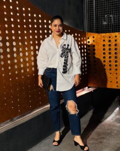 Actress Sumona Chakravarti HD Photos and Wallpapers March 2025