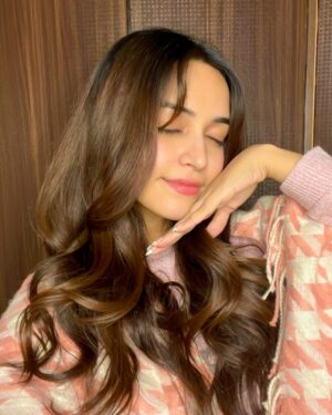 Sunakshi Grove Instagram - November feels like a hug 🙂