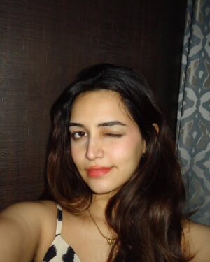 Sunakshi Grove Instagram - Imagine hating on me and Im just like..