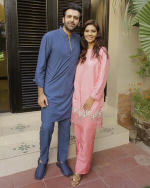 Sunita Marshall Instagram - Eid Mubarak everyone ❤️
.
.
@hassan.ahmedofficial