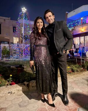 Sunita Marshall Instagram - This Christmas,may love,joy and peace surround you and last throughout the year 🎄