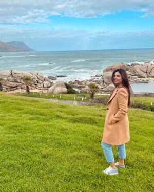 Sunita Marshall Instagram - Beautiful Cape Town ❤️
#maidenscove 
#bouldersbeachpenguins 
#twooceansaquarium 
#southafrica 
#capetown 

@hassan.ahmedofficial
