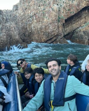 Sunita Marshall Instagram - The beauty #knysna and whale watching 

@hassan.ahmedofficial