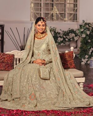 Sunita Marshall Instagram - Embark on a journey of elegance with @Naqshiclothingstore_ Rawayat’s Bridal Collection ‘24! Where grace meets glamour, turning every bride into a radiant masterpiece. Get set to captivate hearts! ✨ #NaqshiBridal
📸 @yasser.sadiq_