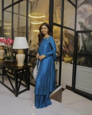 Sunita Marshall Instagram - Eid day 3 wearing the fabulous outfit by @mariyamdrizwan 
.
.
📸 @sadataliclicks