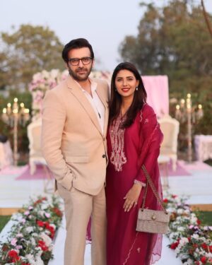 Sunita Marshall Instagram - Karachi wedding 

@hassan.ahmedofficial #family

👗 @tayyaba.ali_couturestudio