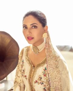 Actress Sunita Marshall HD Photos and Wallpapers February 2025