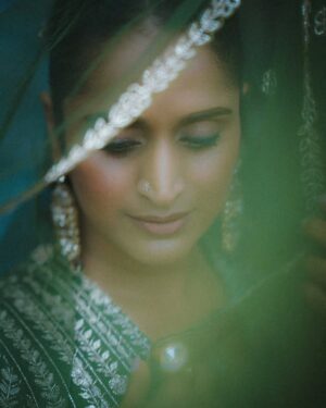 Surabhi Lakshmi Instagram - Photography  @theabyhalidelab 

Make-up &hair @abilashchickumakeupartist 

Costume @alankaraboutique 

Accessories @goldencup_rental_jewellery
