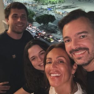 Susana Dias Ramos Instagram - 🇧🇷 Esse Brasil que eu amo 🇧🇷
Esse Brasil que eu amo recebeu-me de braços abertos e alma inteira. Como sempre deu-me muito mais que eu lhe dei a ele!
Espera por mim Rio, em Outubro eu volto!