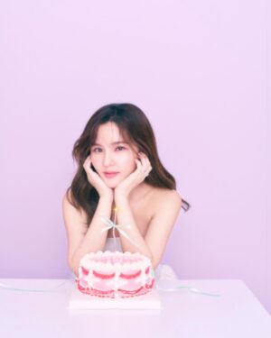 Sushar Manaying Instagram - Today is all about me and cakes.🎂🥰🎉