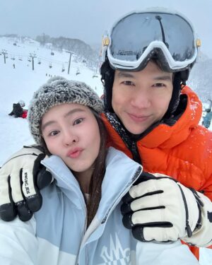 Sushar Manaying Instagram - Happy new year from Japan ka 🤍🌟✨🎅🏻