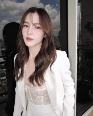 Sushar Manaying Instagram - Good things ahead. 🫶🏻🥰 @poem_official