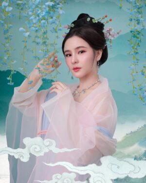 Sushar Manaying Instagram - 春节快乐, 新年快乐 身体健康🧧🐉🎊

📸 @poeticorientalstudio