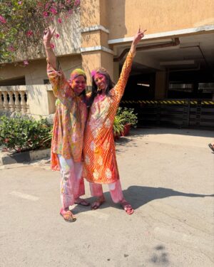 Swarda Thigale Instagram - Happy Holi Everyone 🥰