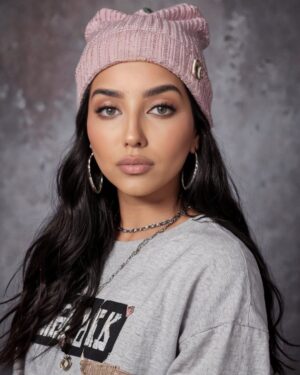 Swati Verma Instagram - 90’s vibes only! From grunge to glam 😍 Swipe left and tell me your favorite look in the comments below 👇🏻 🎸📸 

#90sRewind #swativerma #aiyearbook #yearbook