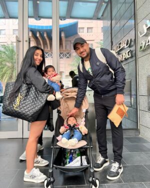 Swati Verma Instagram - Next stop: Mexico! 🌵✈️🇲🇽 We’re all set for our first family trip to celebrate Vishal’s first birthday as a dad! 💗👨‍👧‍👧 Get ready for some fun under the Mexican sun ☀️🎉

Can you guess how many bags we’re taking? 🫢Hint: it’s more than you can count on one hand! 😂🧳

Leave your guesses in the comments and swipe ⬅️ to see if you’re right! 🙈🫣

 #FamilyTravel #BirthdayBash #Mexico