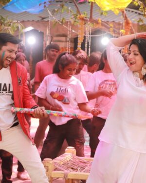 Sweety Chhabra Instagram - Good noon mere dosto ❤️
Holi song  specially aap logo ke liye aa Raha hai .
Enjoyyyyyyyyyyyyyy