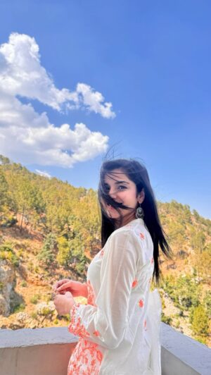 Syeda Tuba Anwar Instagram - One love 🧡 

#tubaanwar